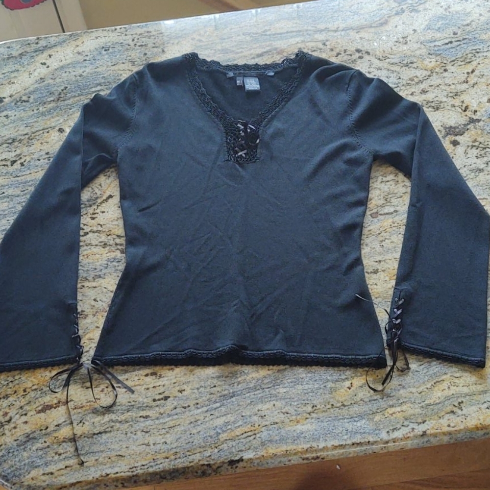 - Charming BOHO black sweater🖤🖤🖤